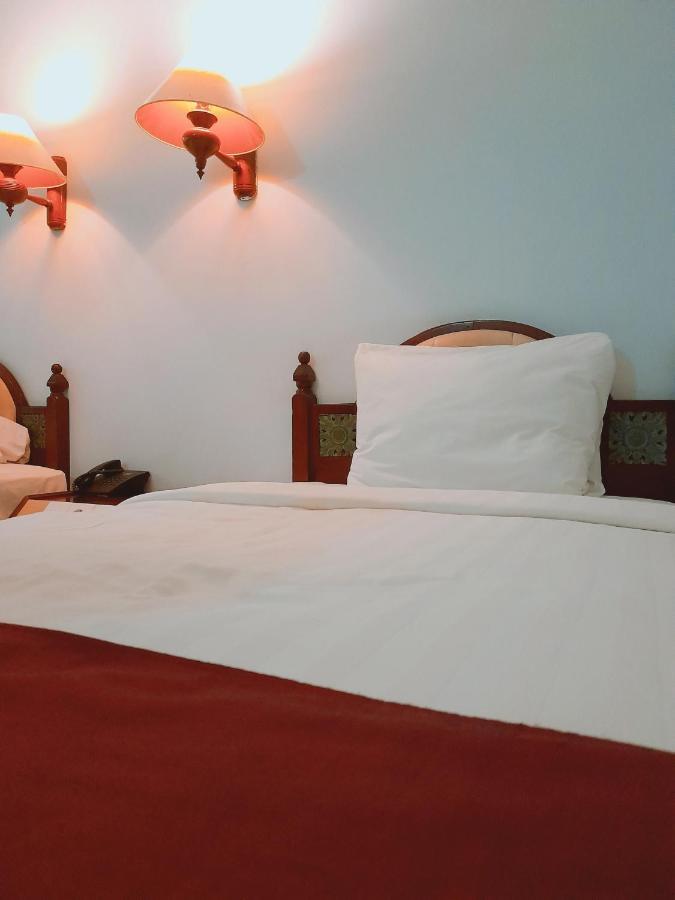 Puri Saron Senggigi Hotel Kültér fotó