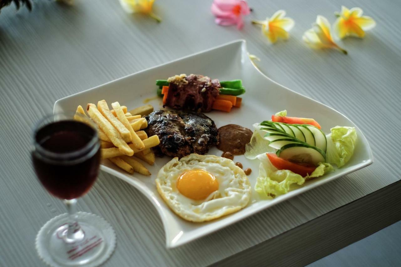 Puri Saron Senggigi Hotel Kültér fotó